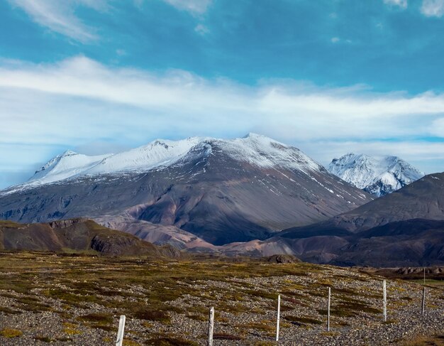 아이슬란드 의 자동차 여행 중 고속도로 도로 에서의 전망 경치 좋은 아이슬란드 풍경 경치 좋은 자연 마을 산 바다 해안 피오르드  ⁇  구름 빙하 폭포