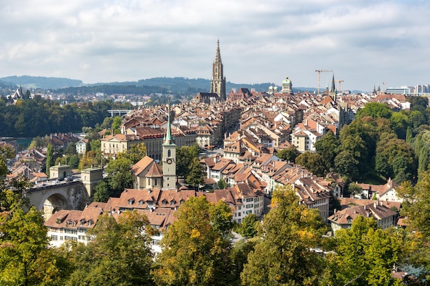 Photo view from rosengarten of the old town of bern, switzerland