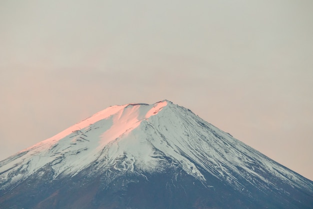 日本の富士山の眺め。