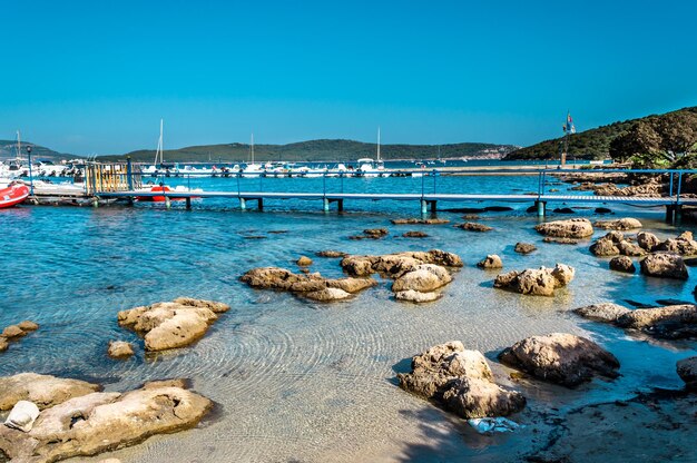 Foto veduta del golfo e della spiaggia di tramariglio