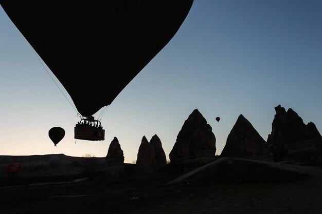 Foto vista delle mongolfiere ad aria calda