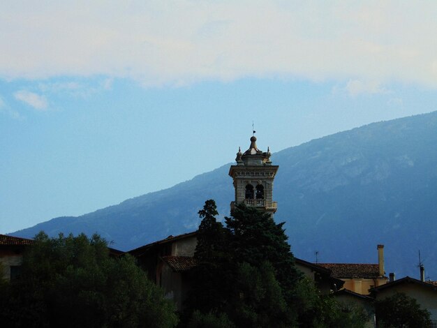 Foto vista delle case sul paesaggio