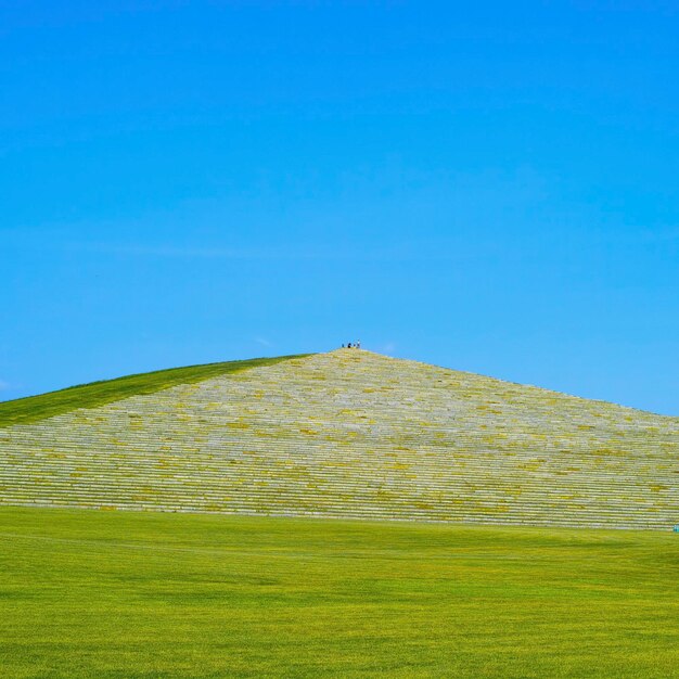 Foto veduta del paesaggio contro il cielo blu