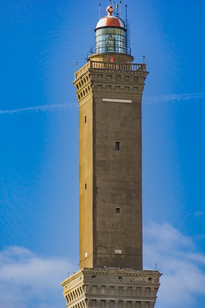 Foto vista al faro di genova in italia