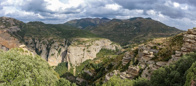 ウエスカ スペインの Mallos de Riglos のビュー