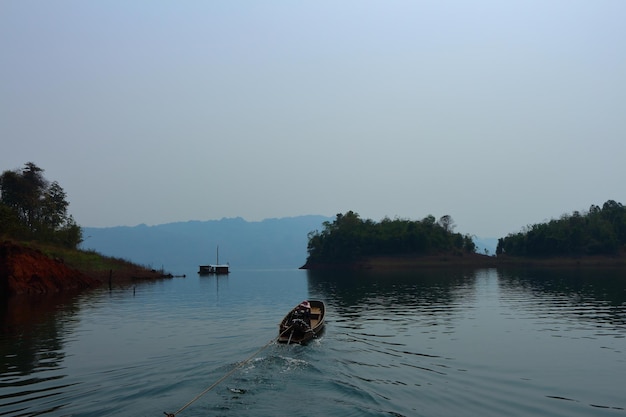 写真 湖の景色