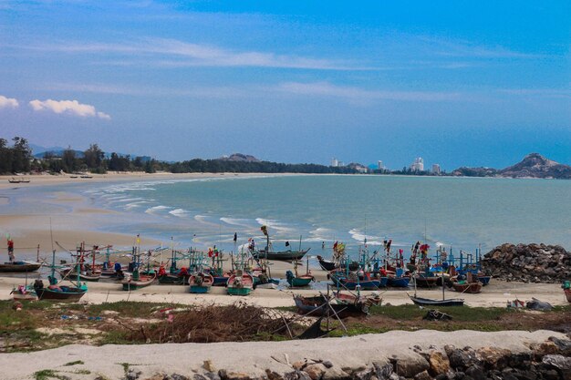 写真 海中のボートの景色