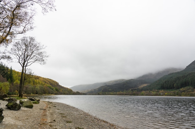 사진 흐린 날에 loch lubnaig의보기