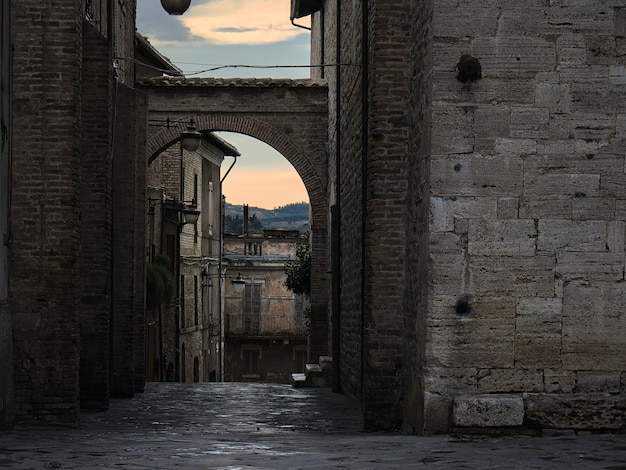 Photo view of old building in bevagna perugia