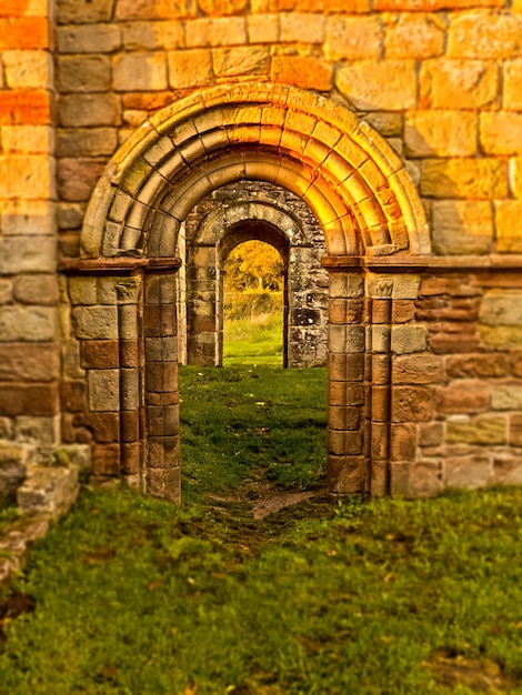 Photo view of old ruin building