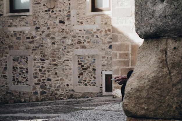 Photo view of old stone wall