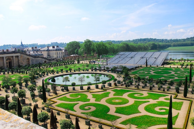 Veduta dell'orangerie nel parco della reggia di versailles