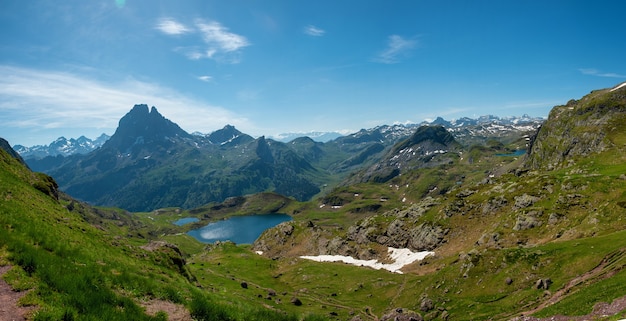 프랑스 피레네 산맥의 Pic du Midi Ossau 및 Ayous 호수보기