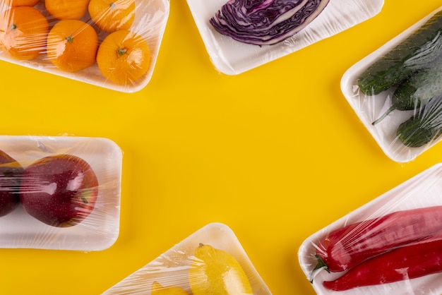 Photo above view preserved food arrangement