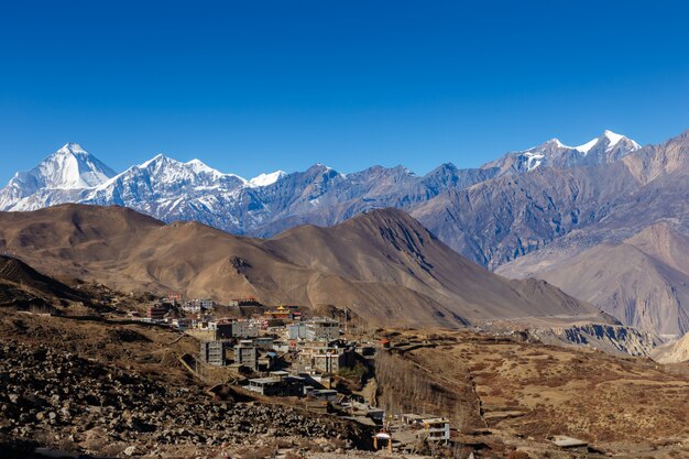 Muktinath 근처 Ranipauwa 마을에서보기