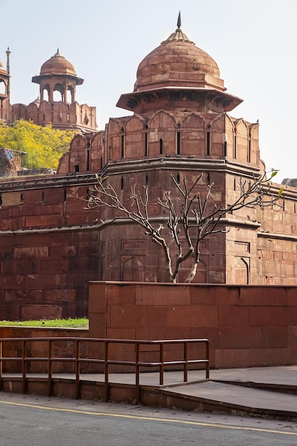 인도 델리의 역사적인 성채인 붉은 요새의 전망