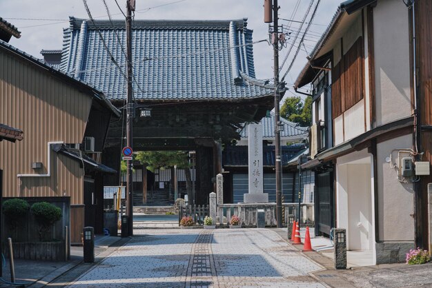 都市の住宅建物の景色