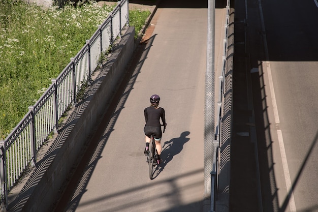 A view of a riding cyclist