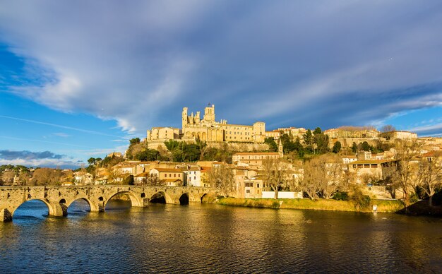 View of Saint Nazaire Cathedral and Pont Vieux in Beziers