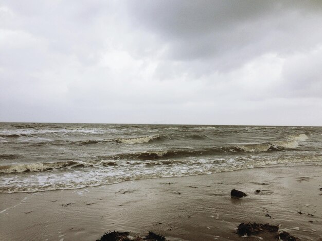 Photo view of sea from beach