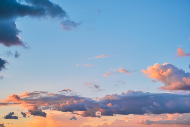 Photo view of the sky with clouds at sunset beautiful view idea for climate change background caring for nature