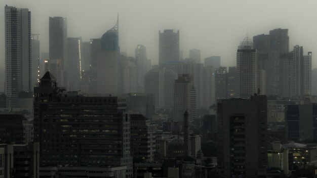 Photo view of skyscrapers in city