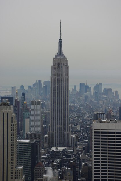 Photo view of skyscrapers in city