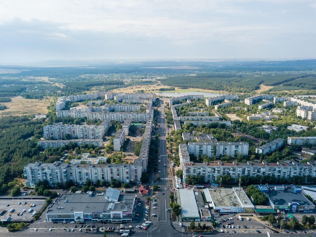 Вид на маленький город Украины с высоты