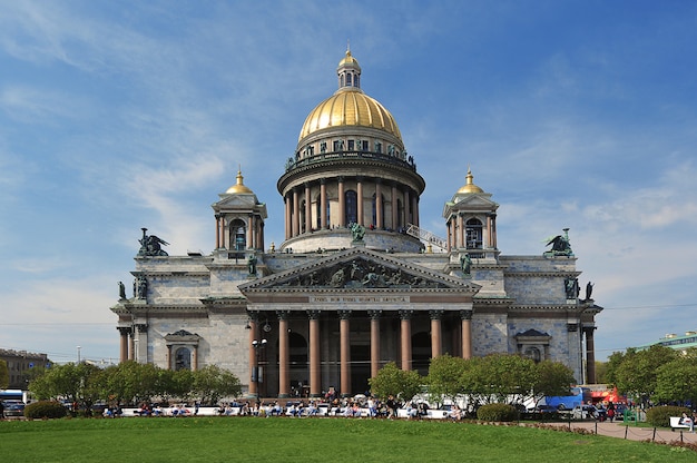 Photo view of st. isaac's cathedral in st. petersburg