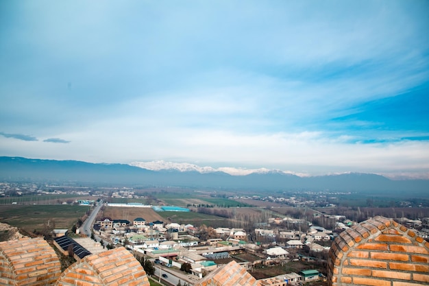 タジキスタン 城の山の頂上から眺める景色