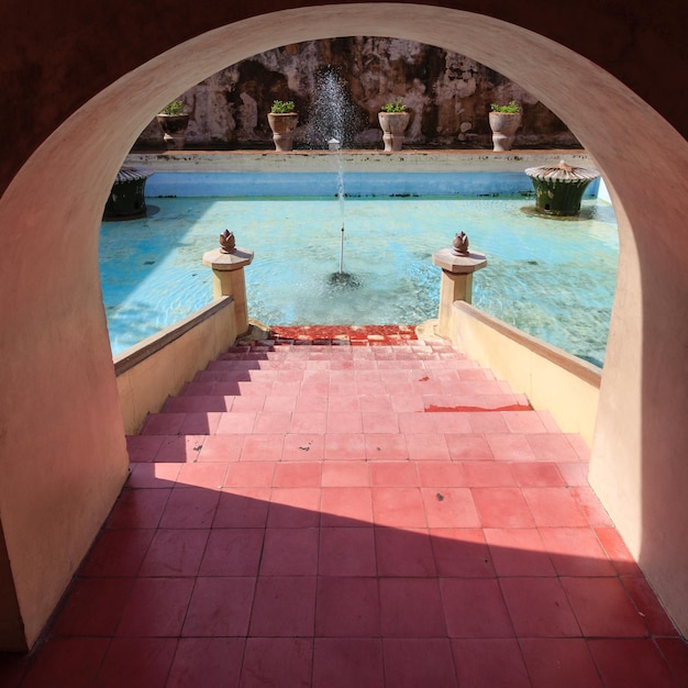 Foto vista della piscina