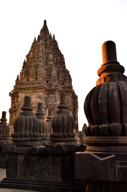 Photo view of temple against clear sky