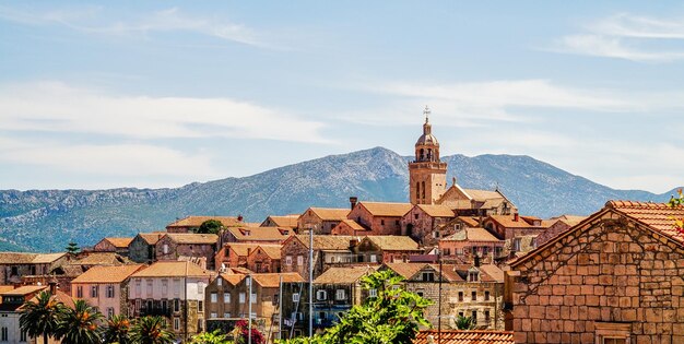 Foto vista del tempio contro il cielo