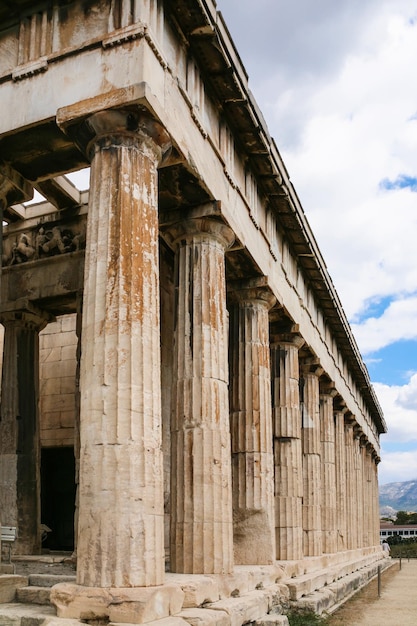 Photo view of temple of hephaestus in athens