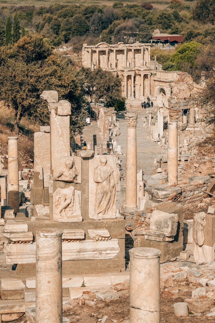 Photo view of a temple