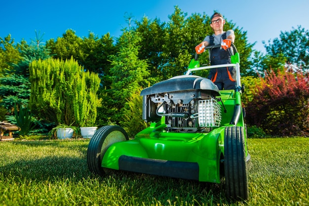 Photo view of tractor on field