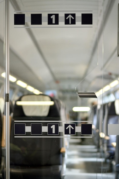 Photo view of train at subway station