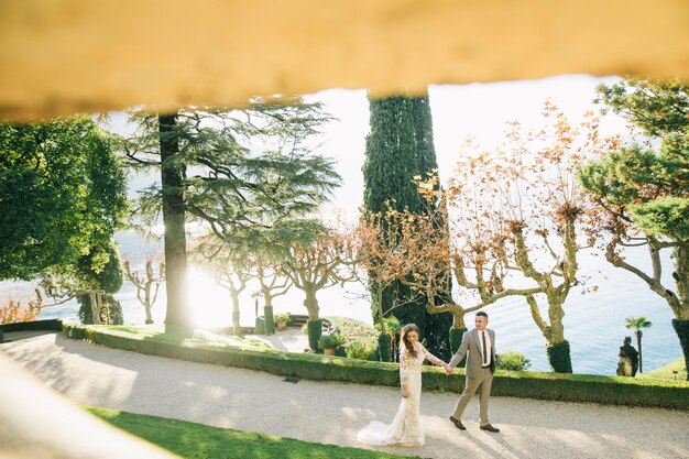 Villa Balbianello bruiloft fotoshoot mooi paar bruid en bruidegom