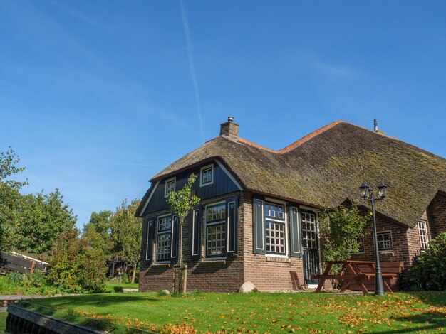 Photo the village of giethoorn