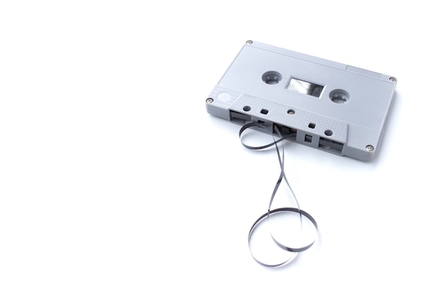 白い背景で隔離のビンテージカセットテープ