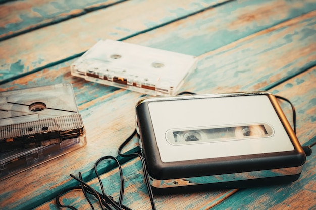 Vintage cassettespeler en audiocassette.