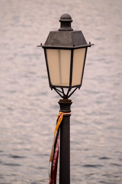Фото Винтажный классический уличный фонарь