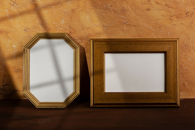 Vintage frames arrangement