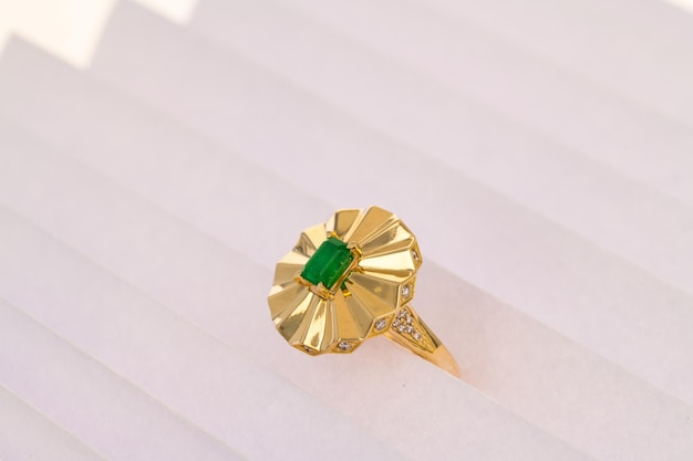 Vintage Gold Emerald Ring