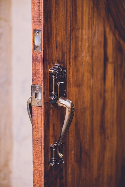 Photo vintage handles with wooden door