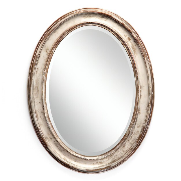 Photo vintage oval mirror isolated on white background