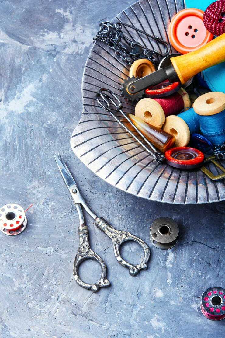 Photo vintage scissors and thread