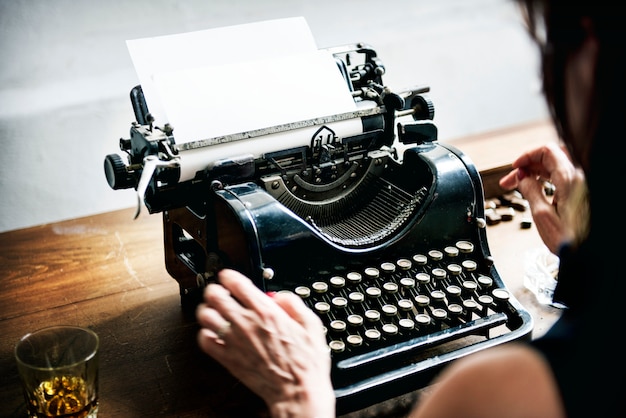 Vintage typewriter shoot 