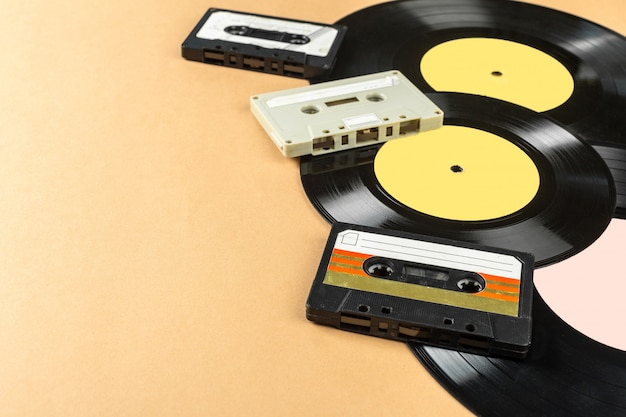 Vinylplaten en cassettes