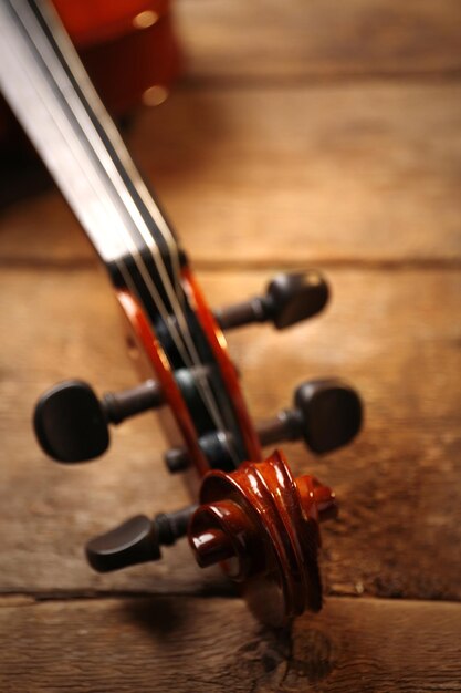 사진 나무 바탕 에 있는 바이올린 목